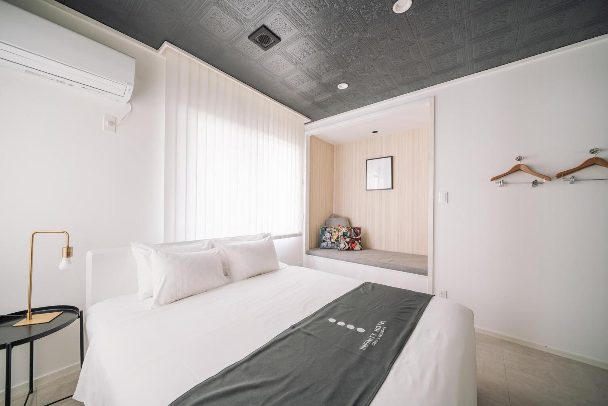 Infinity Hotel -Jiitchaku- Urasoe Zewnętrze zdjęcie